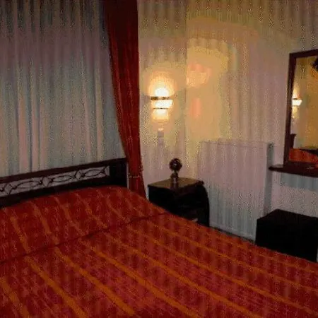 Paralimnia Guest house Kalivia (Thessaly)