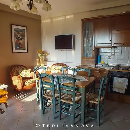 Guest house Paralimnia Kalivia (Thessaly)